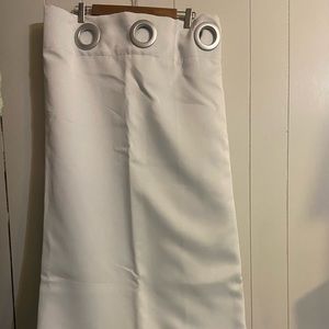 Platinum silver grey Nicetown nwt grommet top window treatment curtain panel